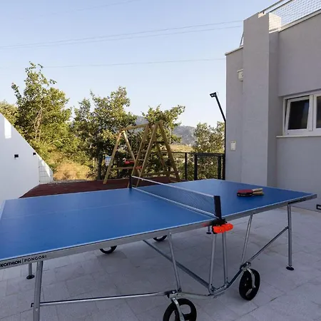 بيت للعطل Awesome In With Indoor Swimming Pool, Outdoor Swimming Pool And Heated Swimming Pool